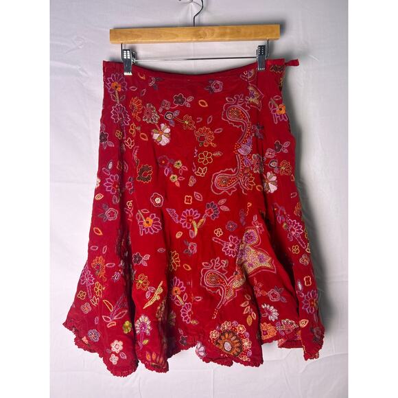 ECI New York Red Embroidered 100% Silk Pleated Flared Hem Skirt Women's Size 12 - Picture 1 of 3